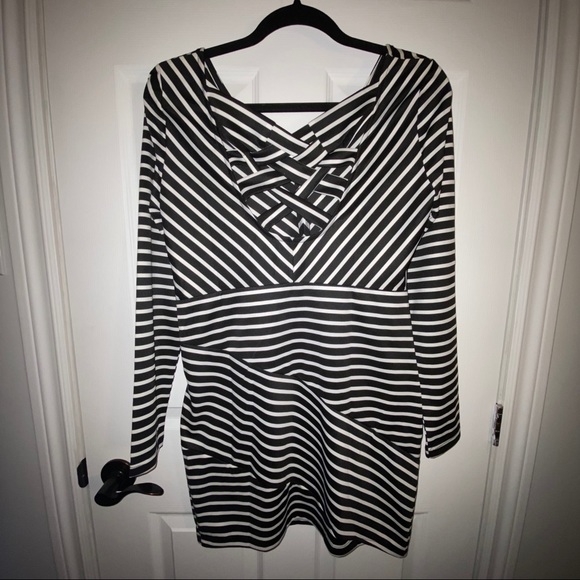 XTAREN Black & White Stripe Bodycon Dress - Picture 4 of 8